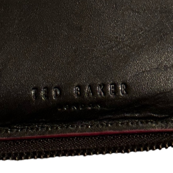 Ted Baker Black Leather, Bifold Zip Around Wallet, Striking Black & Red Interior - Picture 15 of 16